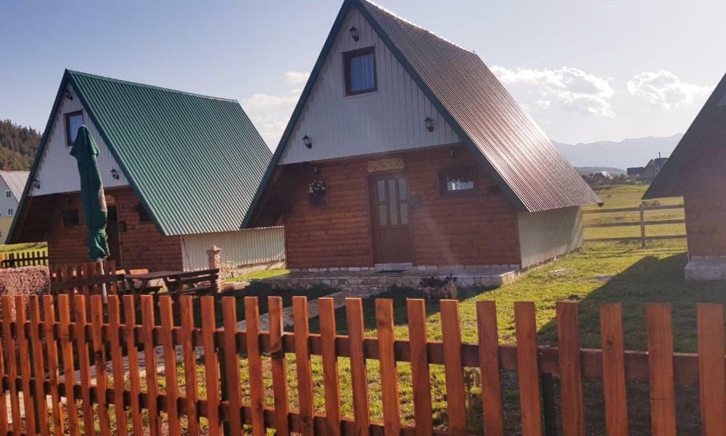 Family Home Mikovic Zabljak  Ngoại thất bức ảnh
